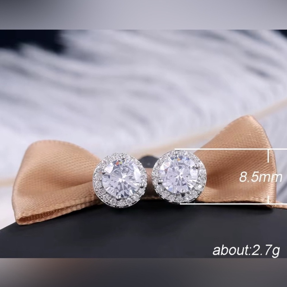 Silver Diamond Cubic Zirconia Round Stud Earrings - Picture 4 of 4